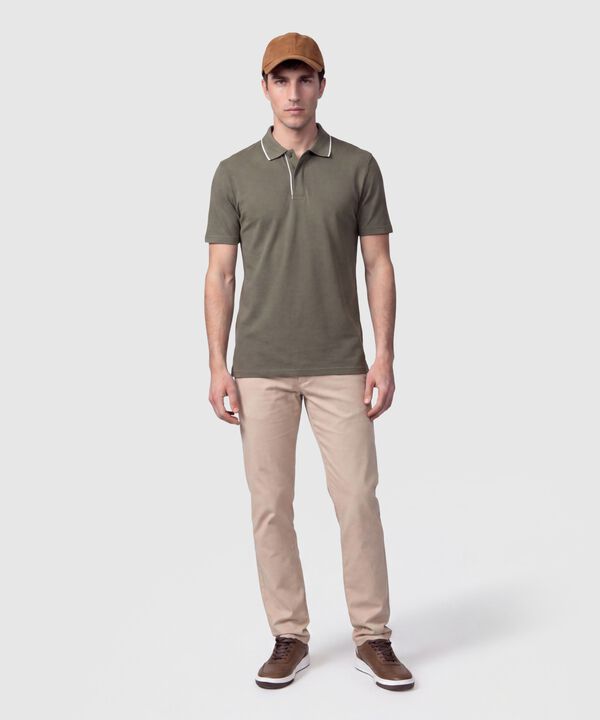 Polo Manga Corta Con Detalles En Contrastes Hombre