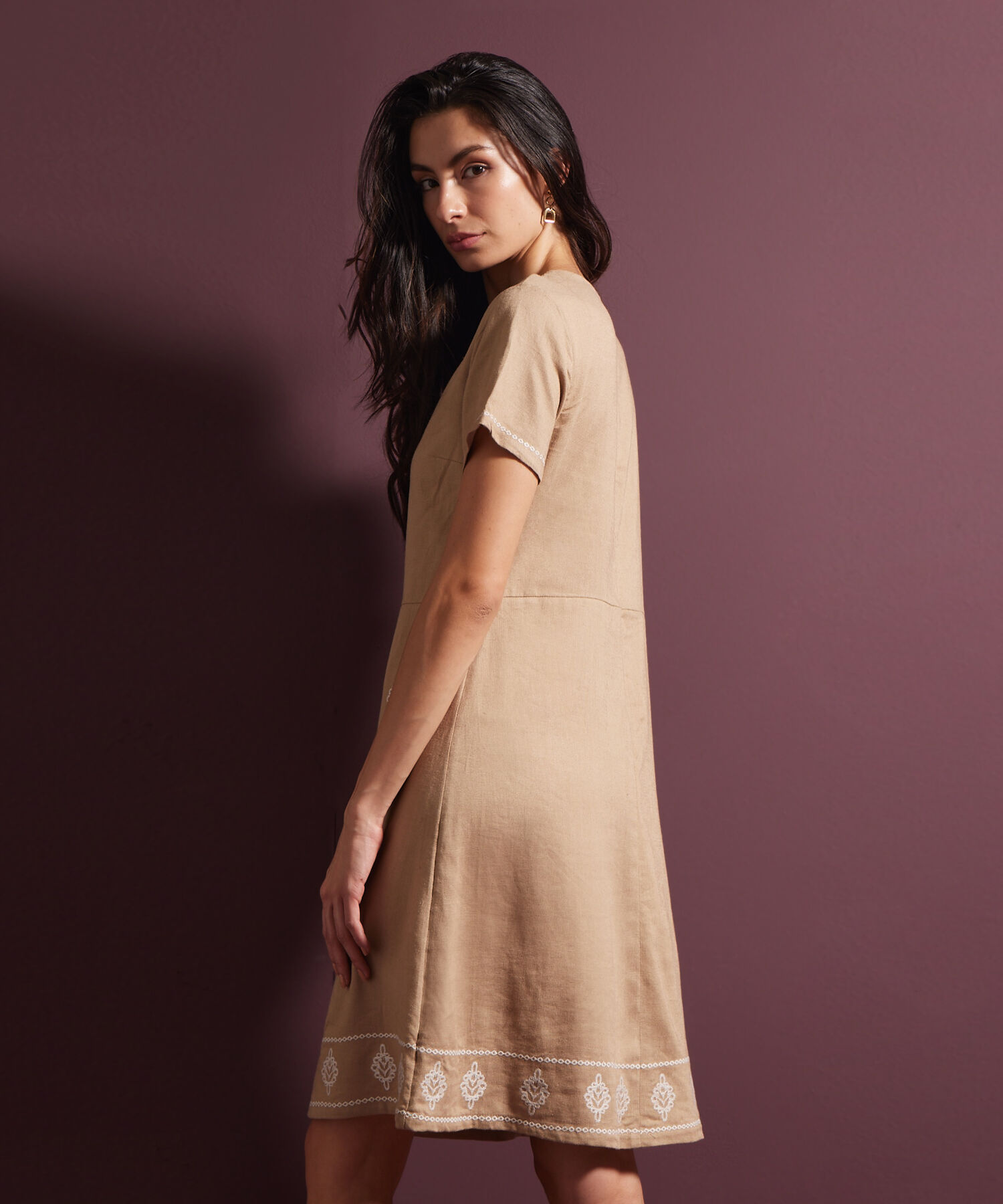 Vestido Manga Corta Bordado