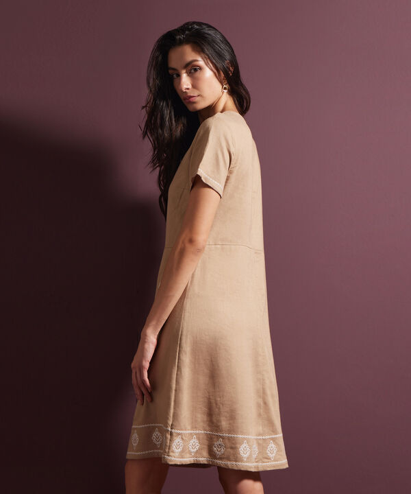Vestido Manga Corta Bordado