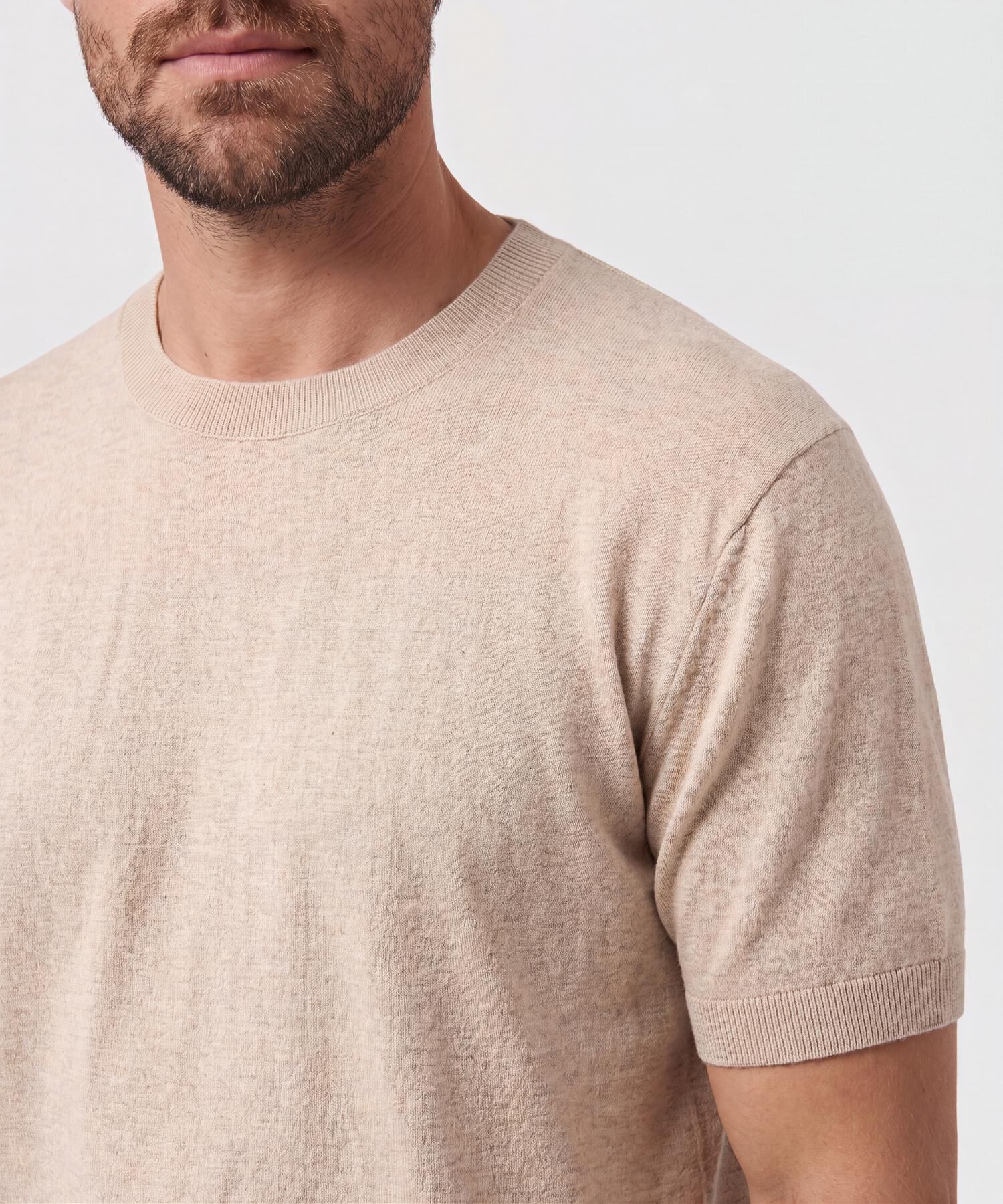 Camiseta Tejida Cuello Redondo Para Hombre