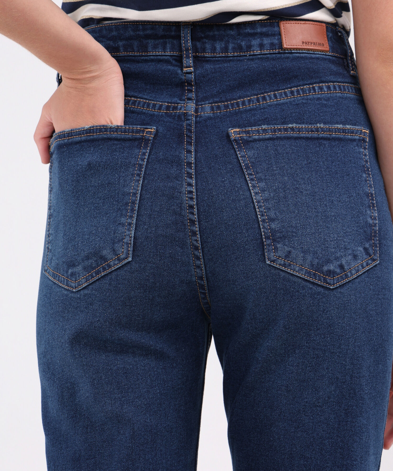 Jean Mom Stretch Tono Medio
