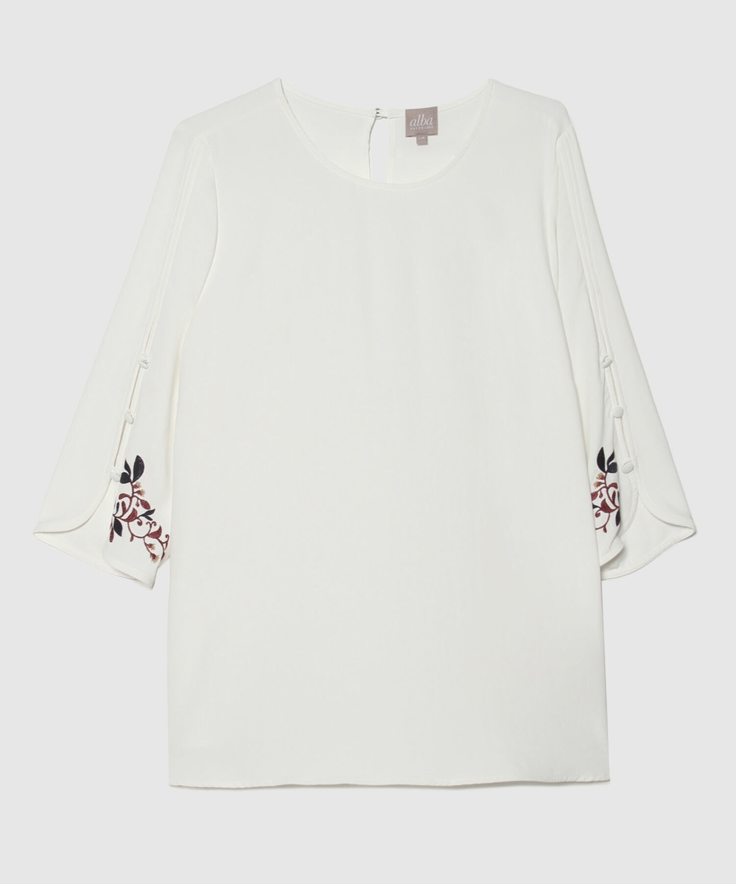 Blusa Manga ¾ Con Bordado