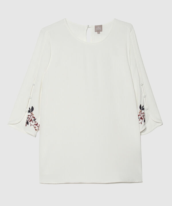 Blusa Manga ¾ Con Bordado