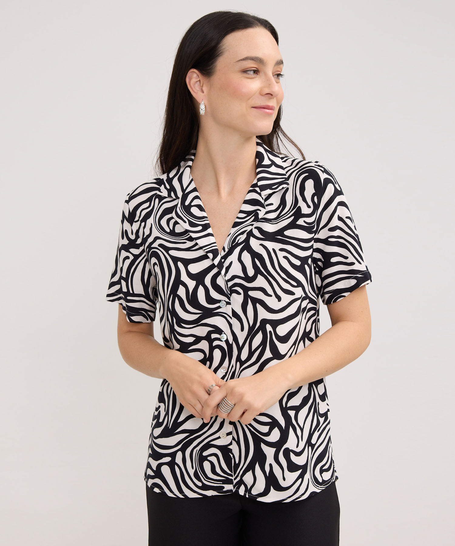 Camisa Estampada, Manga Corta, Cuello Camisero