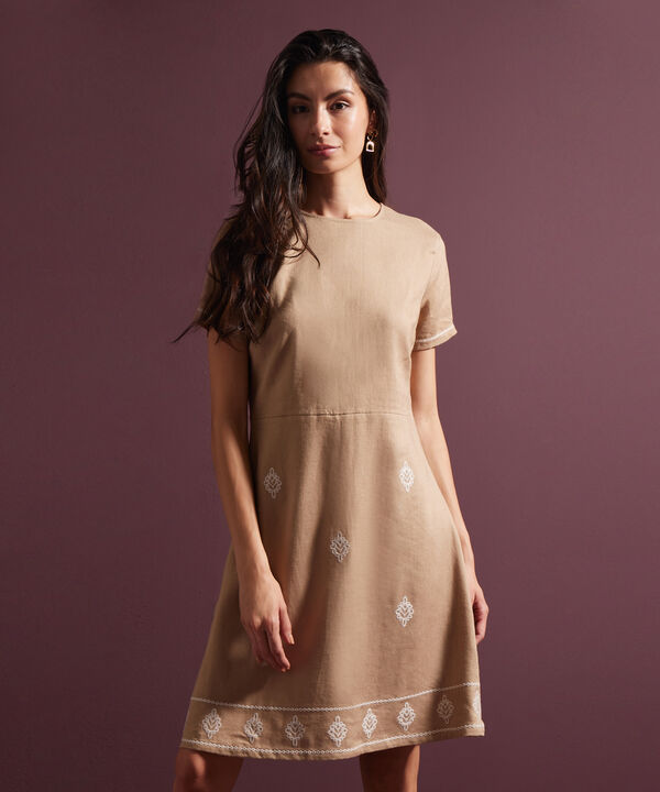 Vestido Manga Corta Bordado