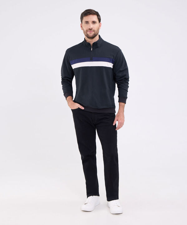 Buso Cuello Alto Con Cortes En Contraste Para Hombre image number null