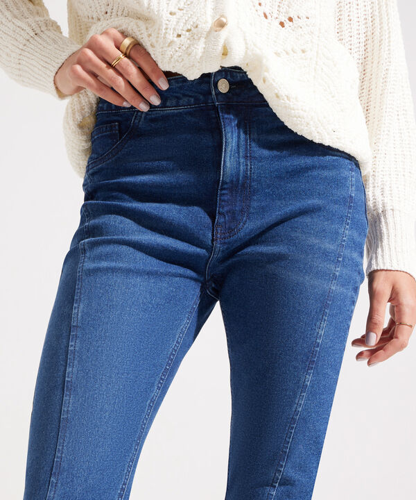 Jeggings Tono Oscuro Con Corte Y Abertura En Delantero image number null