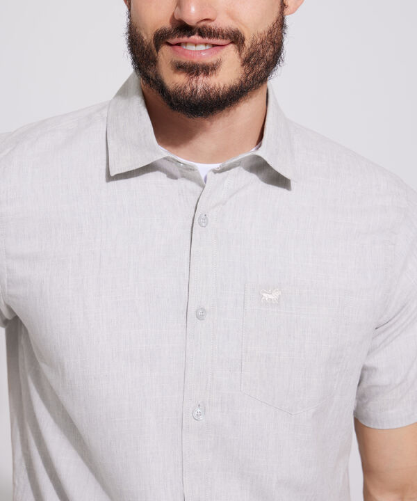 Camisa Unicolor Manga Corta Con Bolsillo Y Silueta Slim Fit image number null