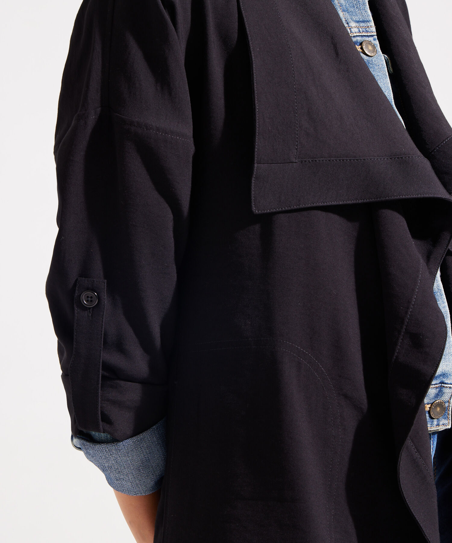 Chaqueta Ligera con Solapas