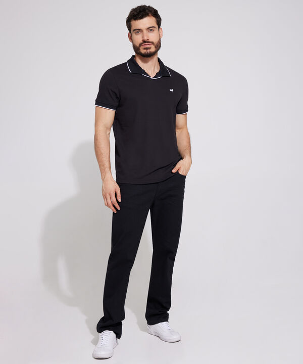Polo Sport Unicolor, Cuello, Pechera Y Puños Tejidos Preteñidos, Silueta Slim Fit