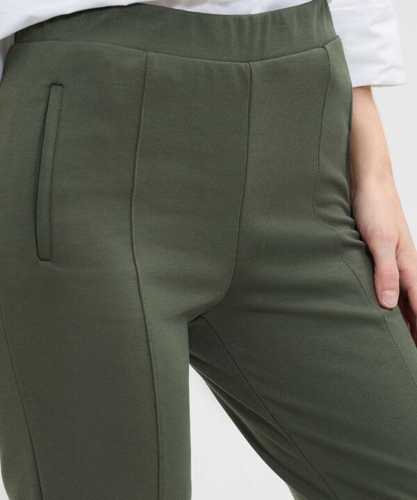 Leggins Corto Unicolor Con Simulación image number null