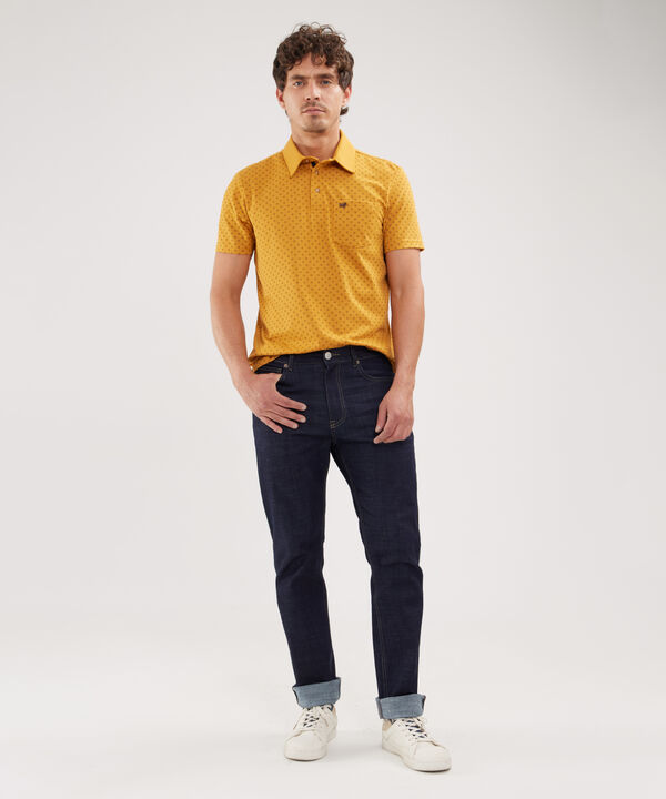Polo Estampada, Cuello Duro Con Bolsillo, Silueta Regular Fit image number null