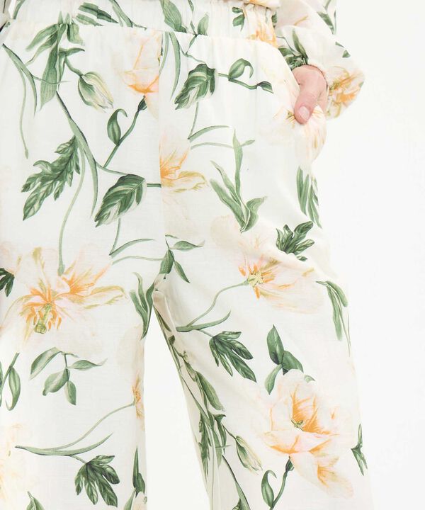 Pantalón Estampado en Efecto Lino image number null
