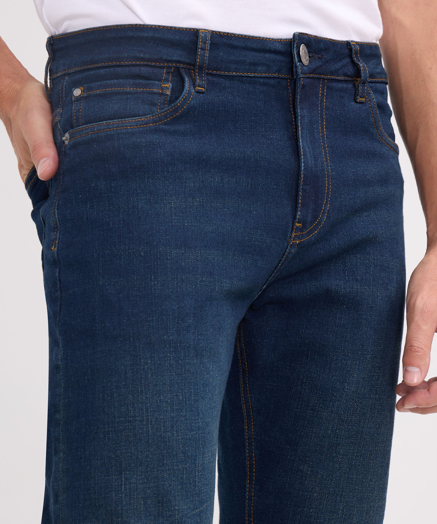 Jeans Regular Tono Oscuro