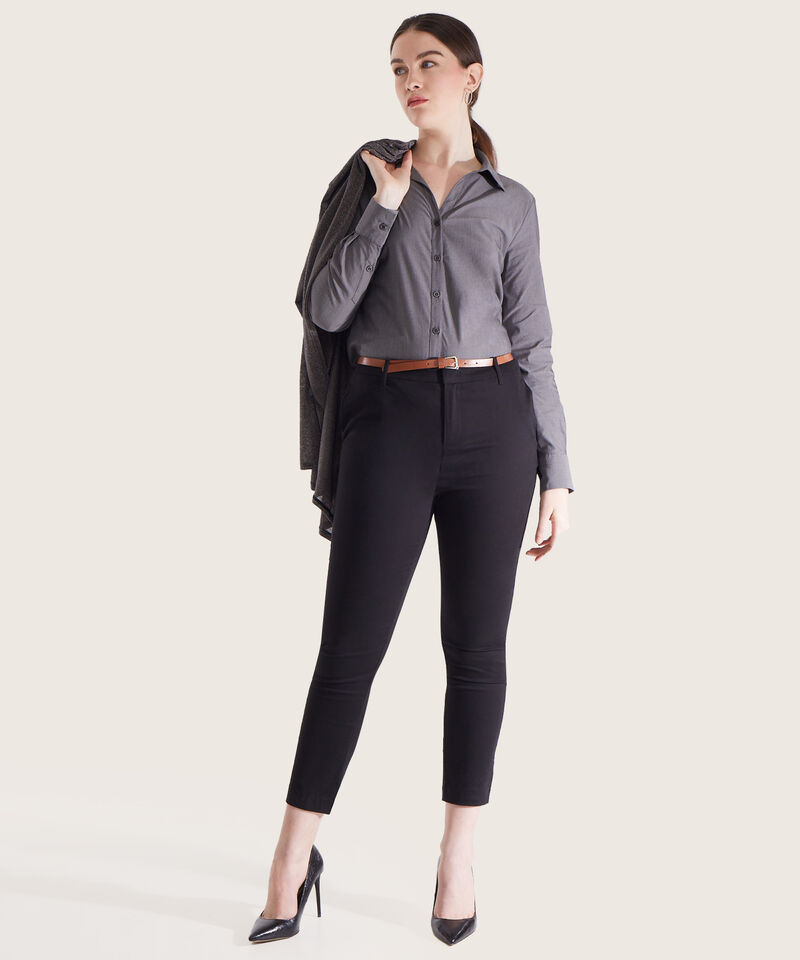 Pantalon Chino Unicolor Con Cinturon