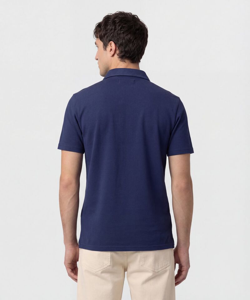 Polo Unicolor, Cuello Duro Con Bolsillo Y Silueta Regular Fit