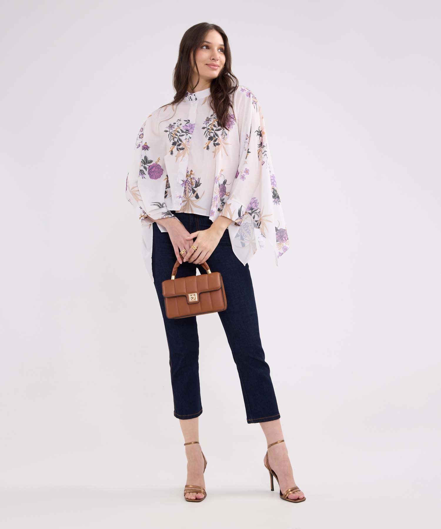 Blusa Estampada Tipo Capa Manga Larga