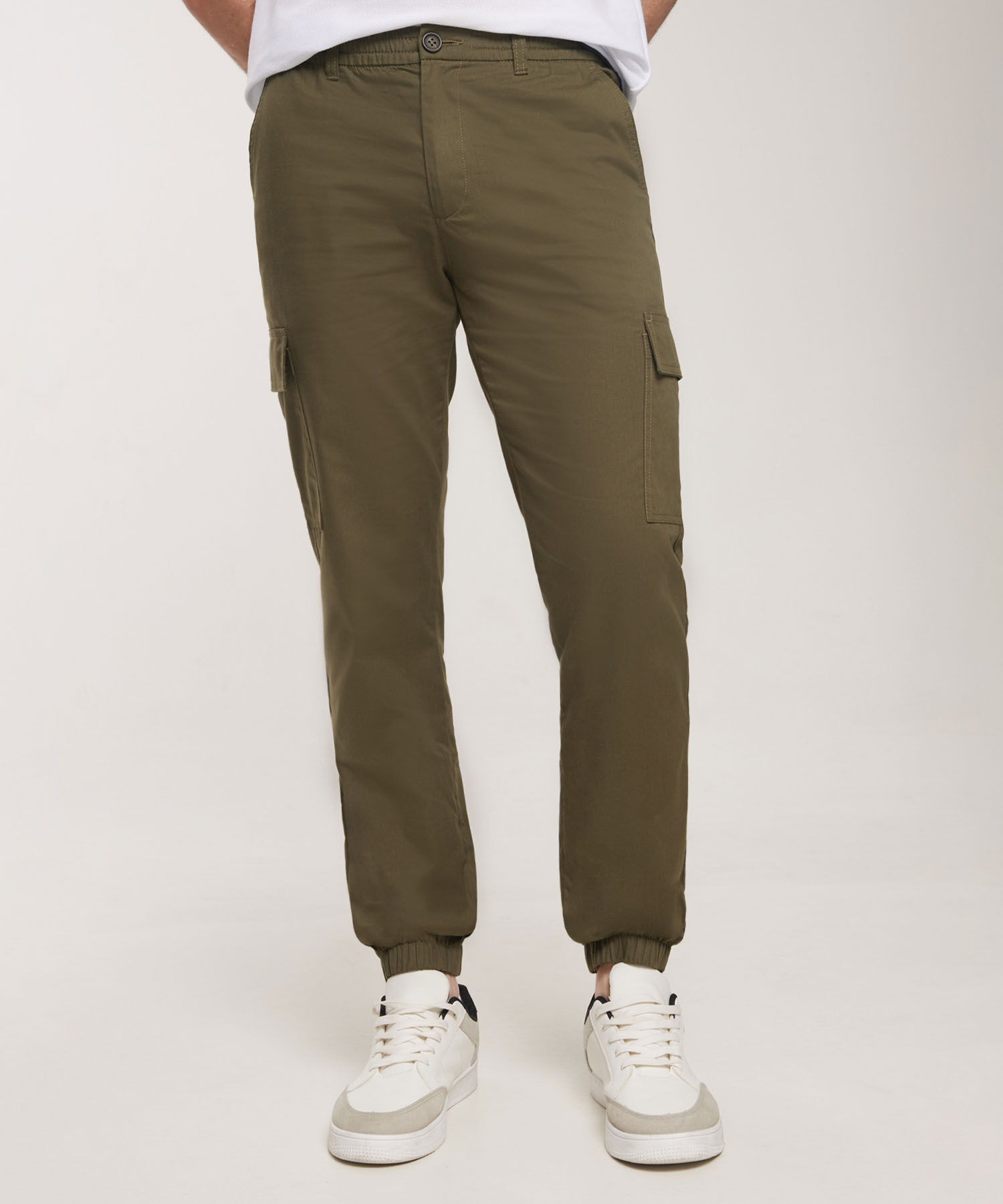 Pantalón Jogger Tipo Cargo Unicolor, Safari Soft Línea Moda