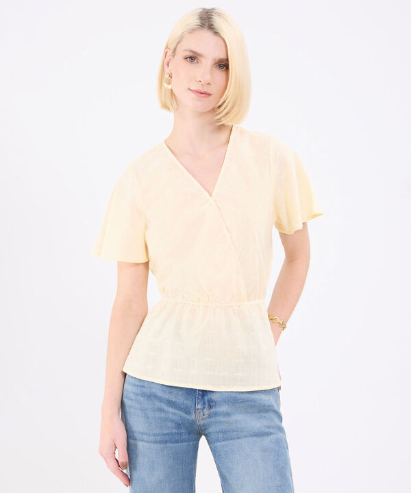 Blusa Unicolor Con Textura image number null