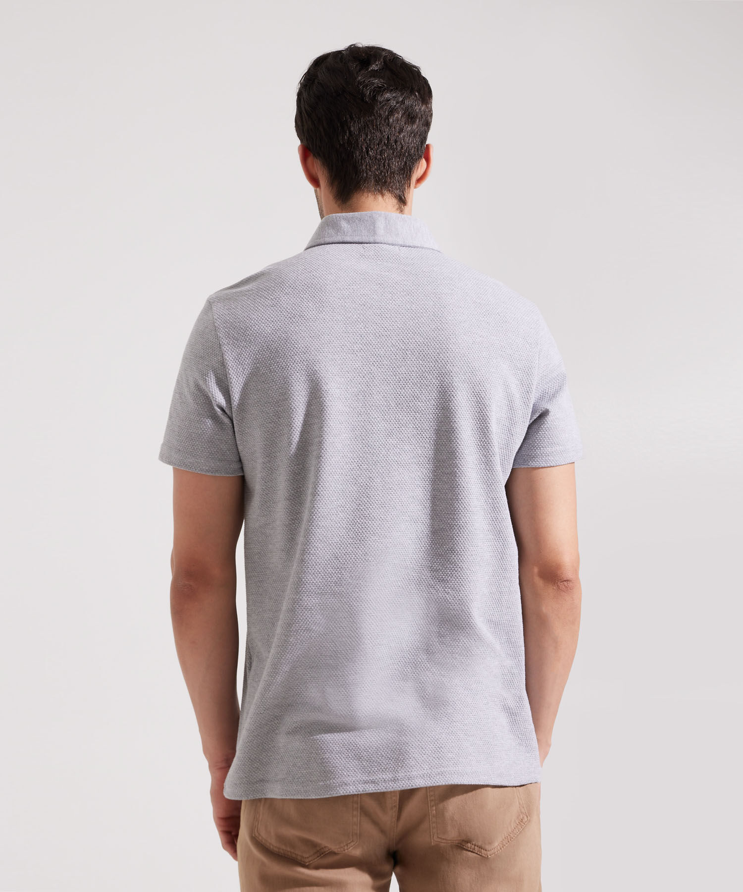 Polo Unicolor Textura, Cuello Duro Con Bolsillo, Silueta Slim Fit, Kairós