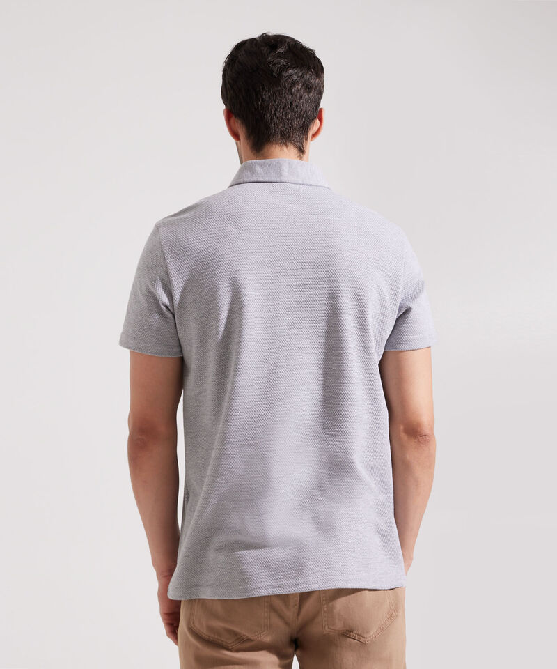 Polo Unicolor Textura, Cuello Duro Con Bolsillo, Silueta Slim Fit, Kairós
