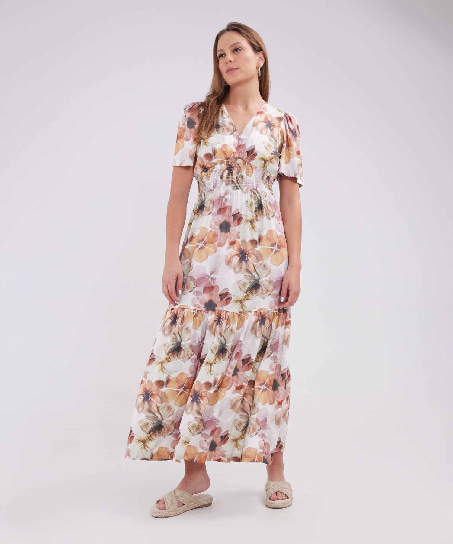 Vestido Largo, Manga Corta Con Nido De Abejas