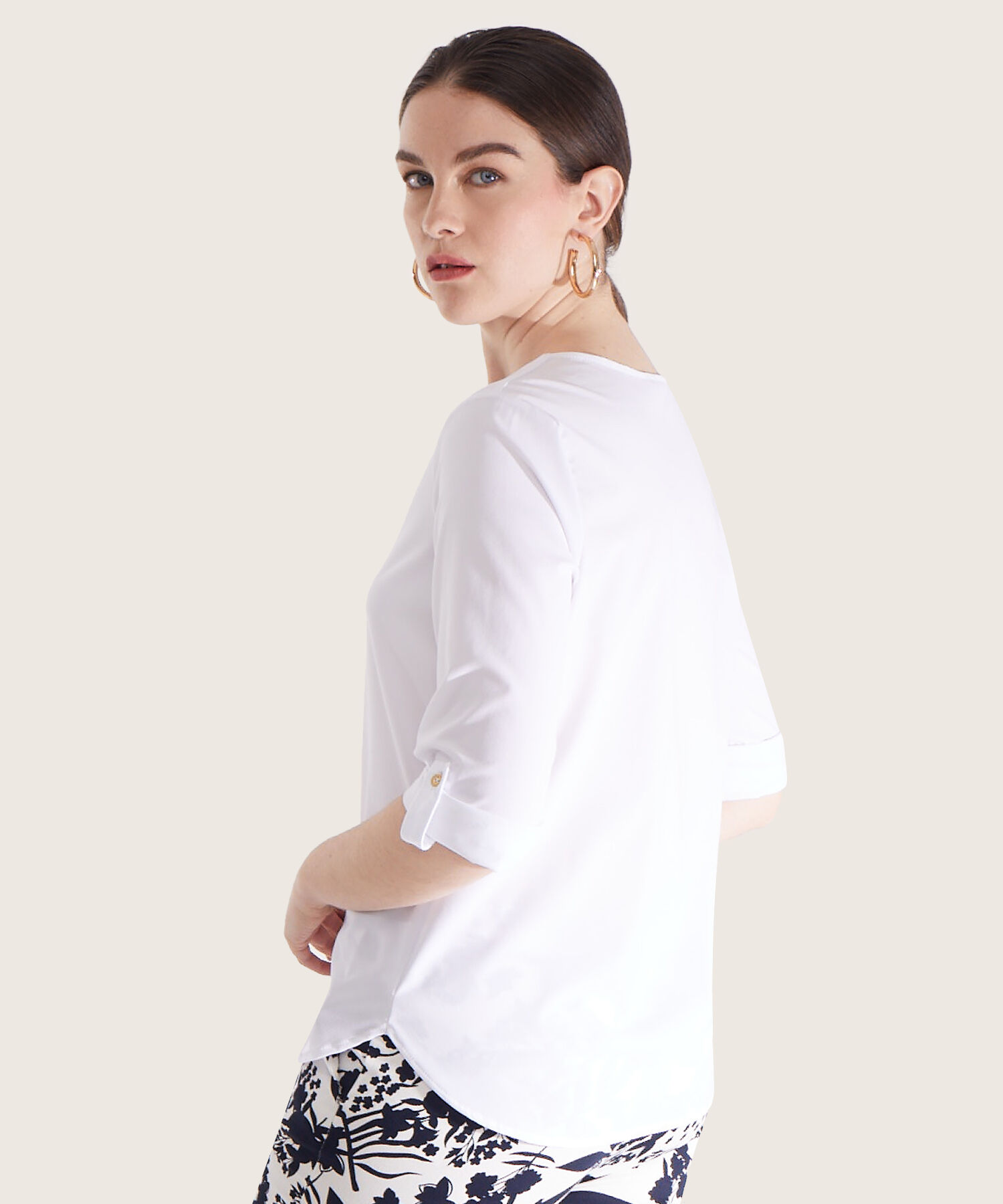 Blusa Unicolor Manga 3/4 Con Cuello En V, Charretera Para Graduar