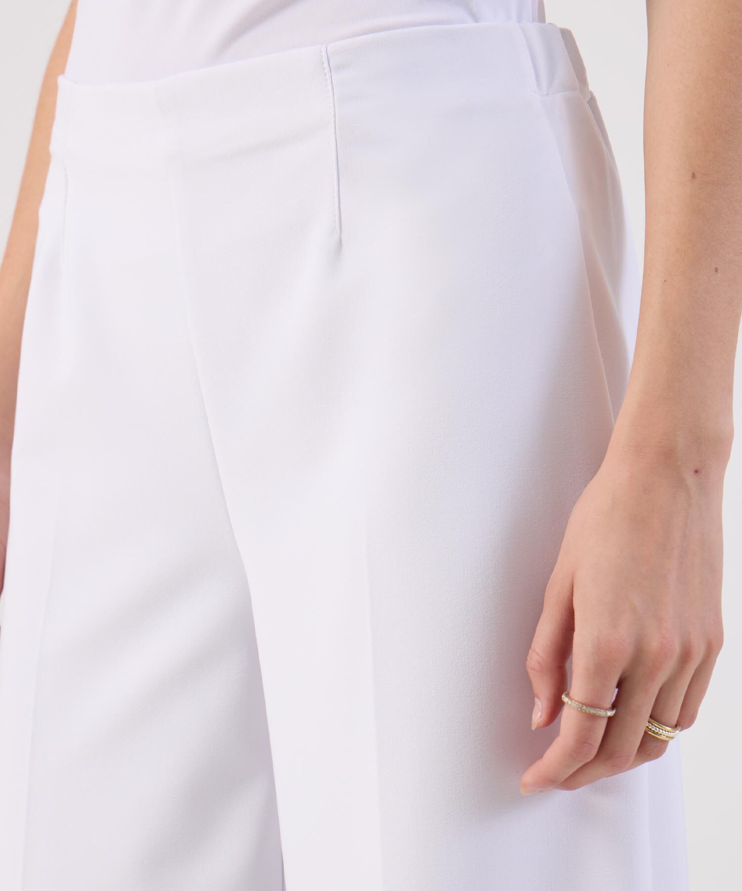 Pantalón Culotte Amplio Elegante