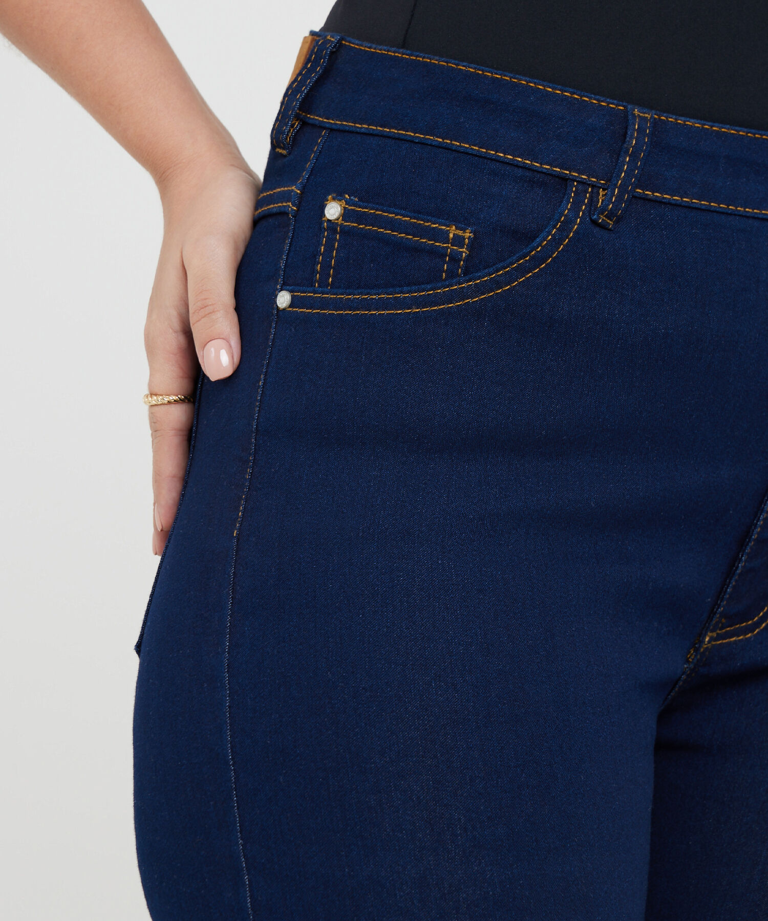 Jean Straight Tono Raw