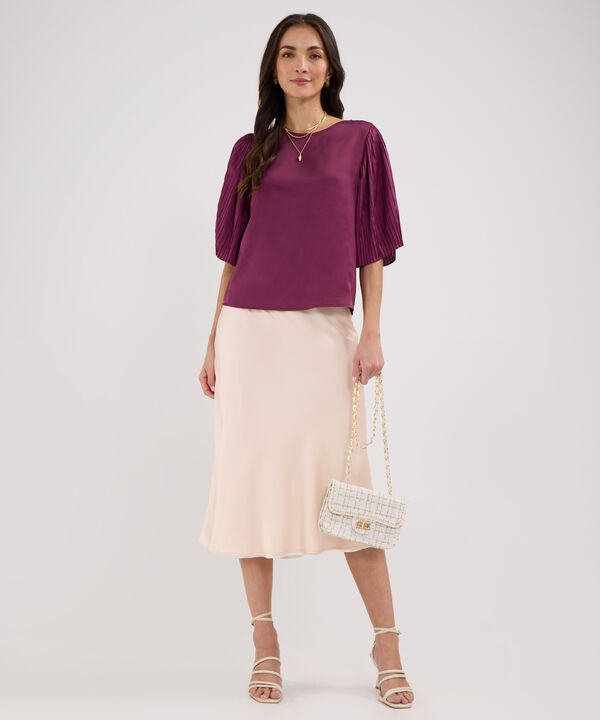 Blusa Unicolor Con Mangas Plisadas