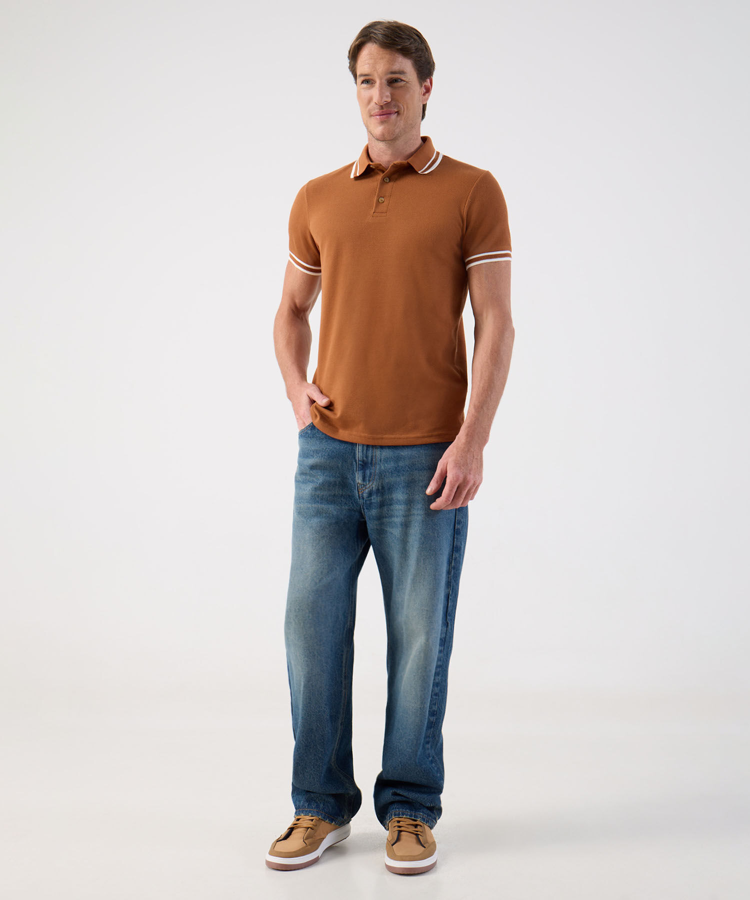 Polo Clásico con Detalles Acanalados en Contraste Para Hombre