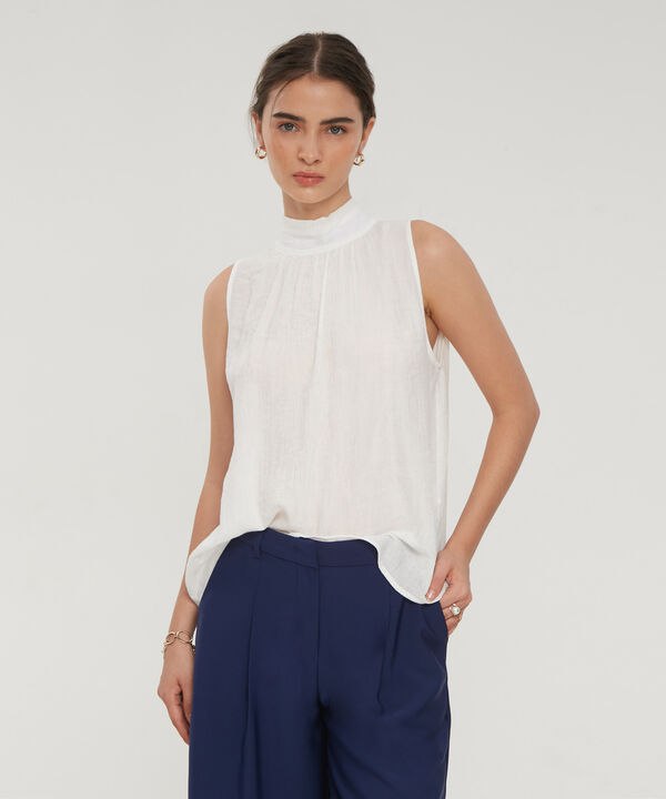 Blusa Cuello Halter, Silueta Fluida