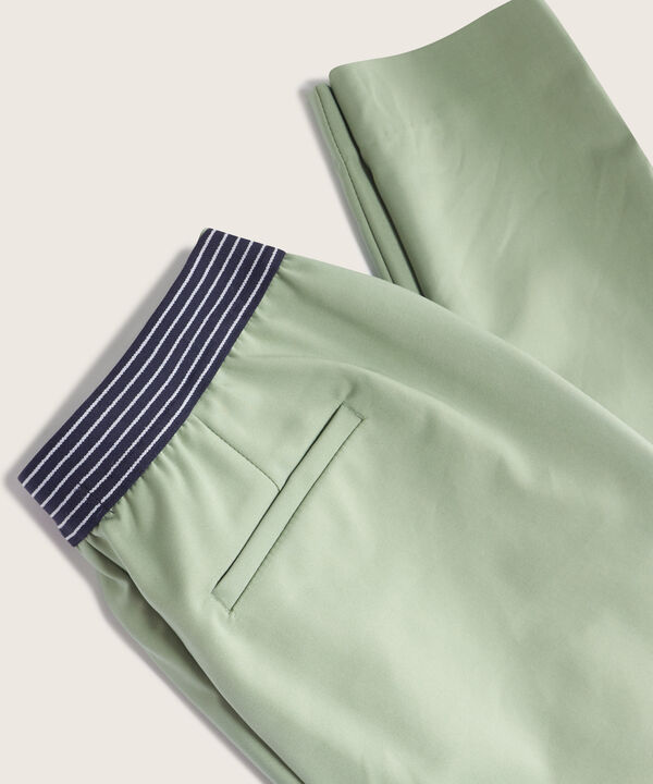 Pantalón Unicolor Con Elástico