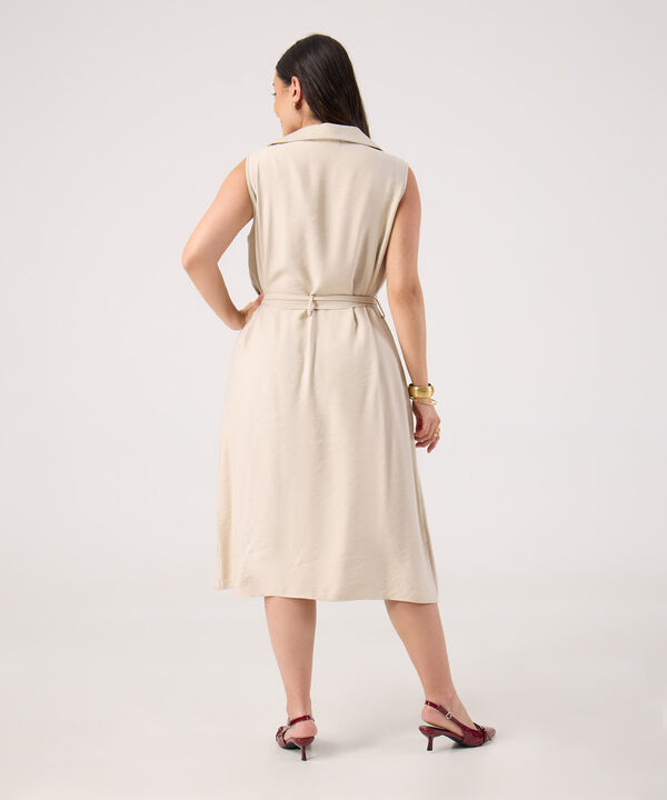 Vestido Unicolor Con Cinturon