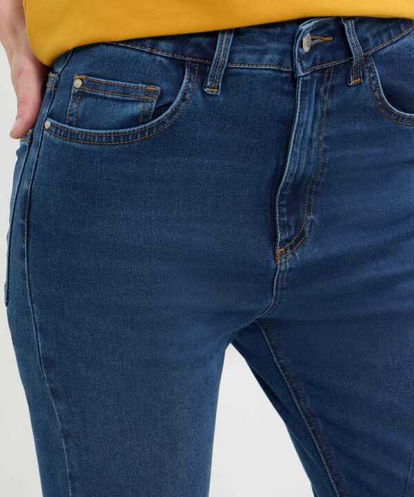 Jean Skinny image number null