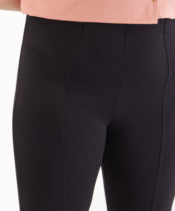 Leggings Con Vena En Delantero Unicolor image number null