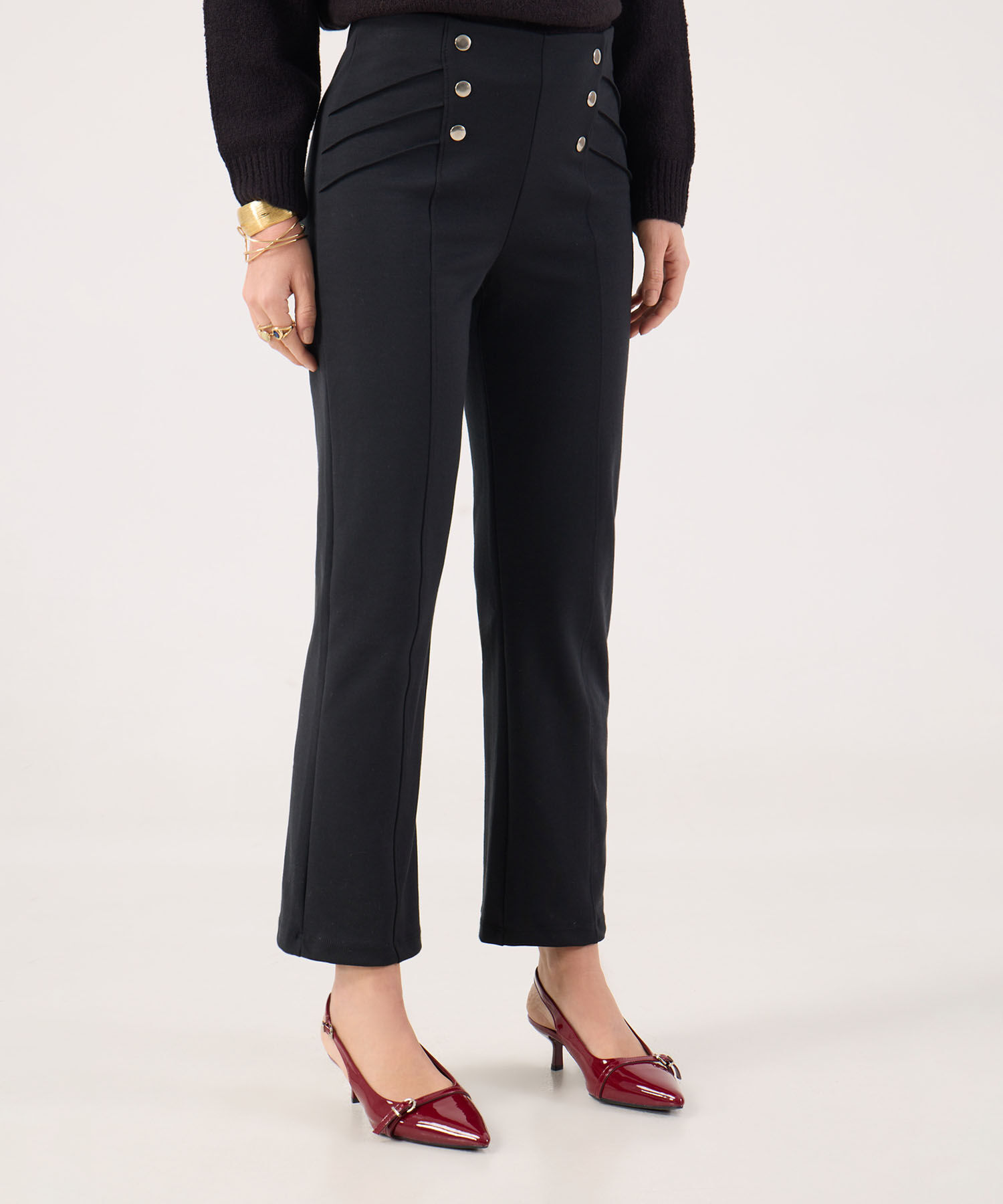 Leggins Unicolor Tiro Alto Con Broches Decorativos, Vena En Centro Frente Y Costado Superior, Tr&oacute;pico Floral