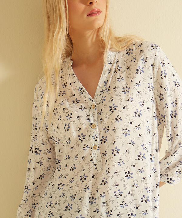 Blusa Manga 3/4 Con Botones En Frente Estampada Monoproducto image number null