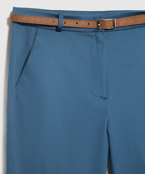 Pantalón Chino Básico image number null