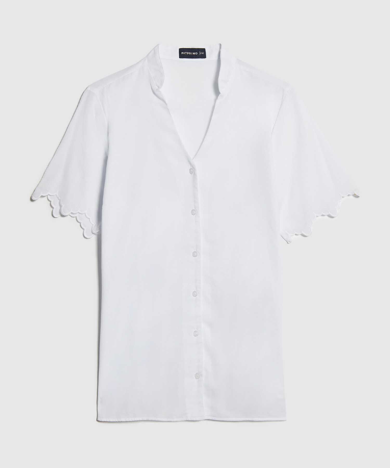 Blusa Bordada con Escote