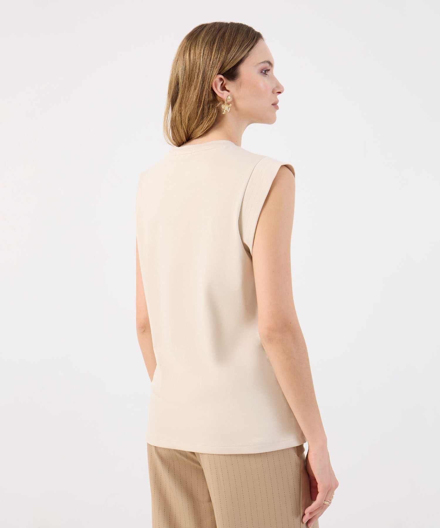 Camiseta Para Mujer Con Hombro Estructurado