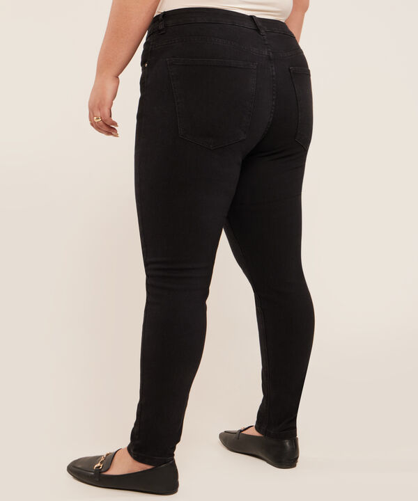 Jean Skinny Tono Negro