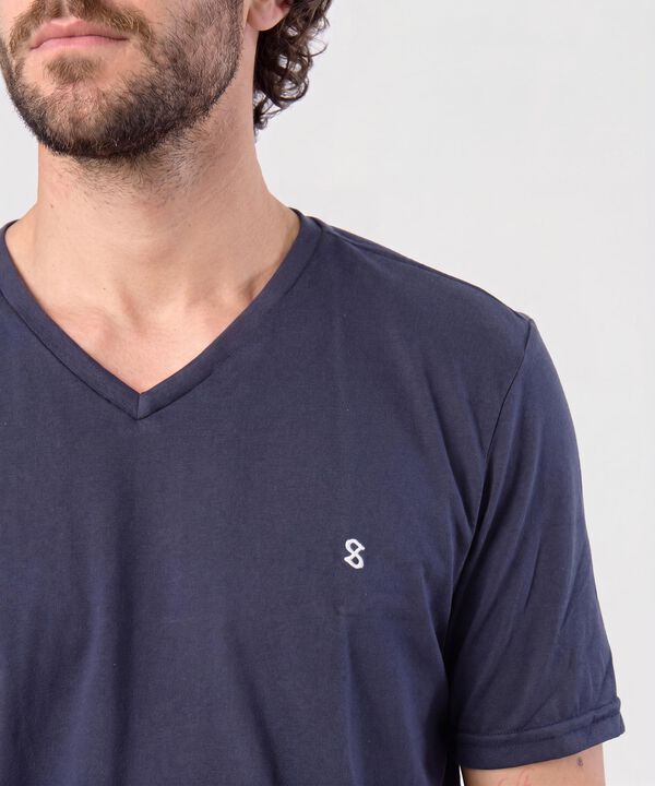 Conjunto Pijama Camiseta Cuello V Y Pantaloneta Prete&ntilde;ida Para Hombre