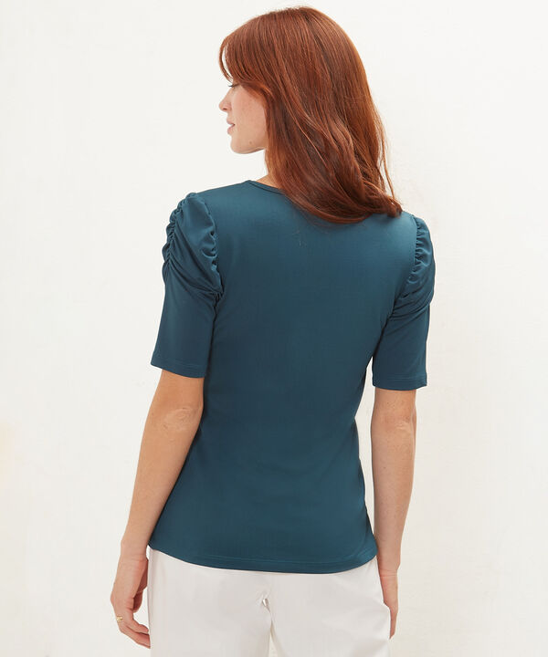 Camiseta Escote Redondo Con Ruche En Manga