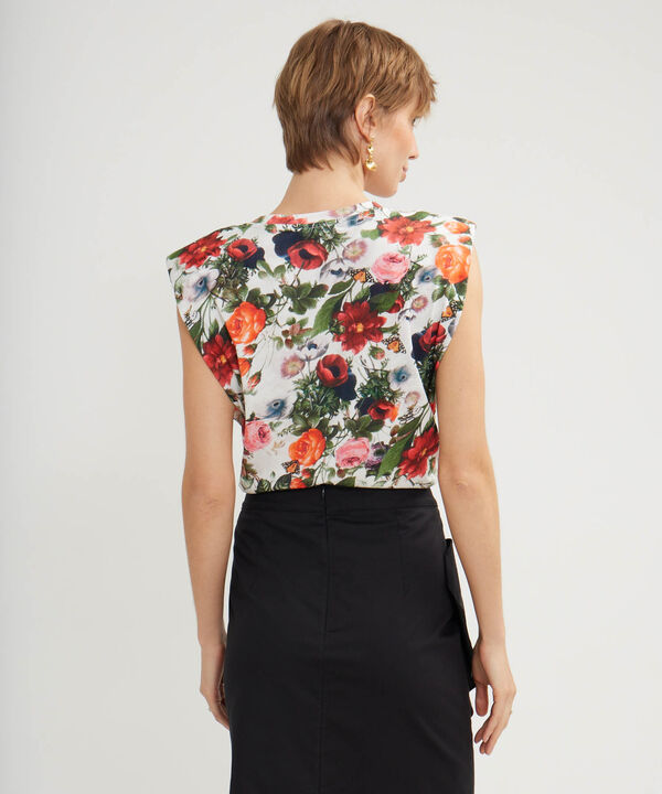 Camiseta Estampada Con Hombreras