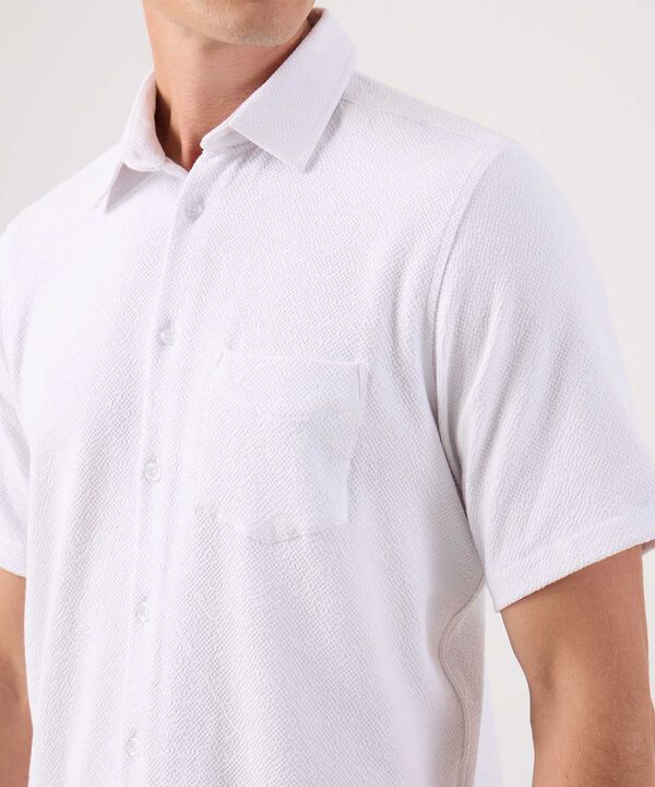 Camisa Texturizada Con Bolsillo image number null