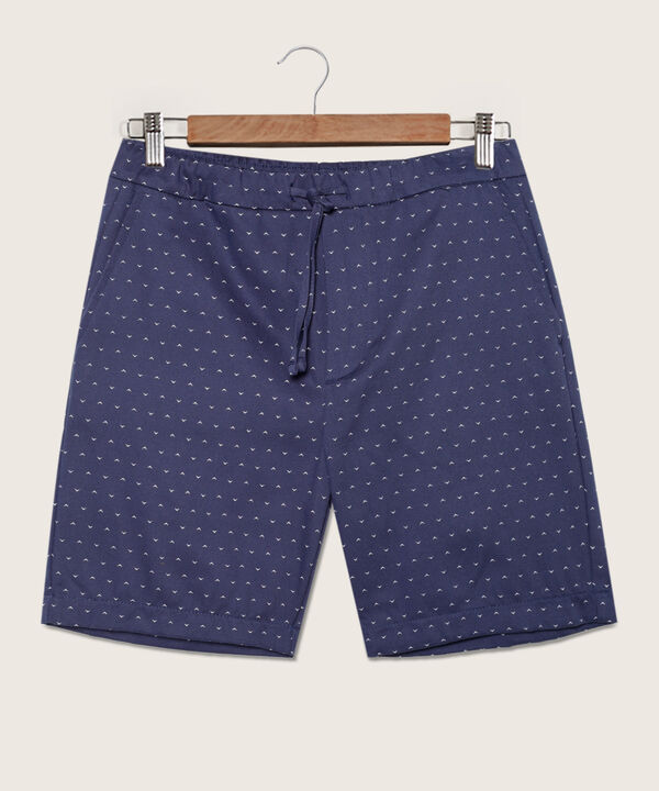 Bermuda Estampada Con Cintura Elástica, Bolsillos Laterales, Cordón Ajustable Y Silueta Regular Fit