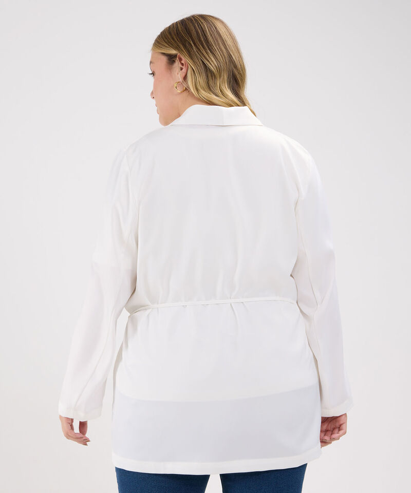 Chaqueta Unicolor Con Cinturón