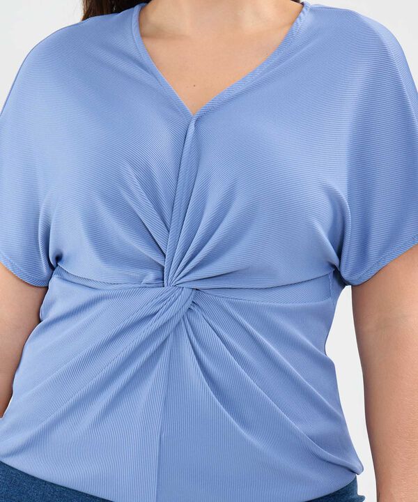 Camiseta con Anudado image number null
