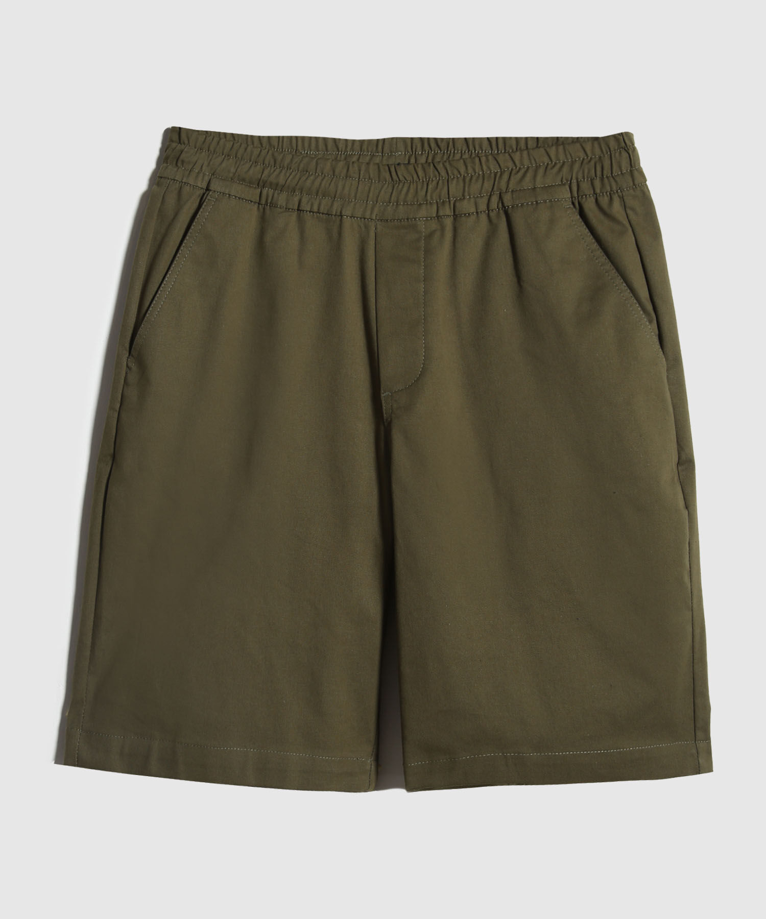 Bermuda Unicolor Con Pretina Encauchada Y Cordón Interno